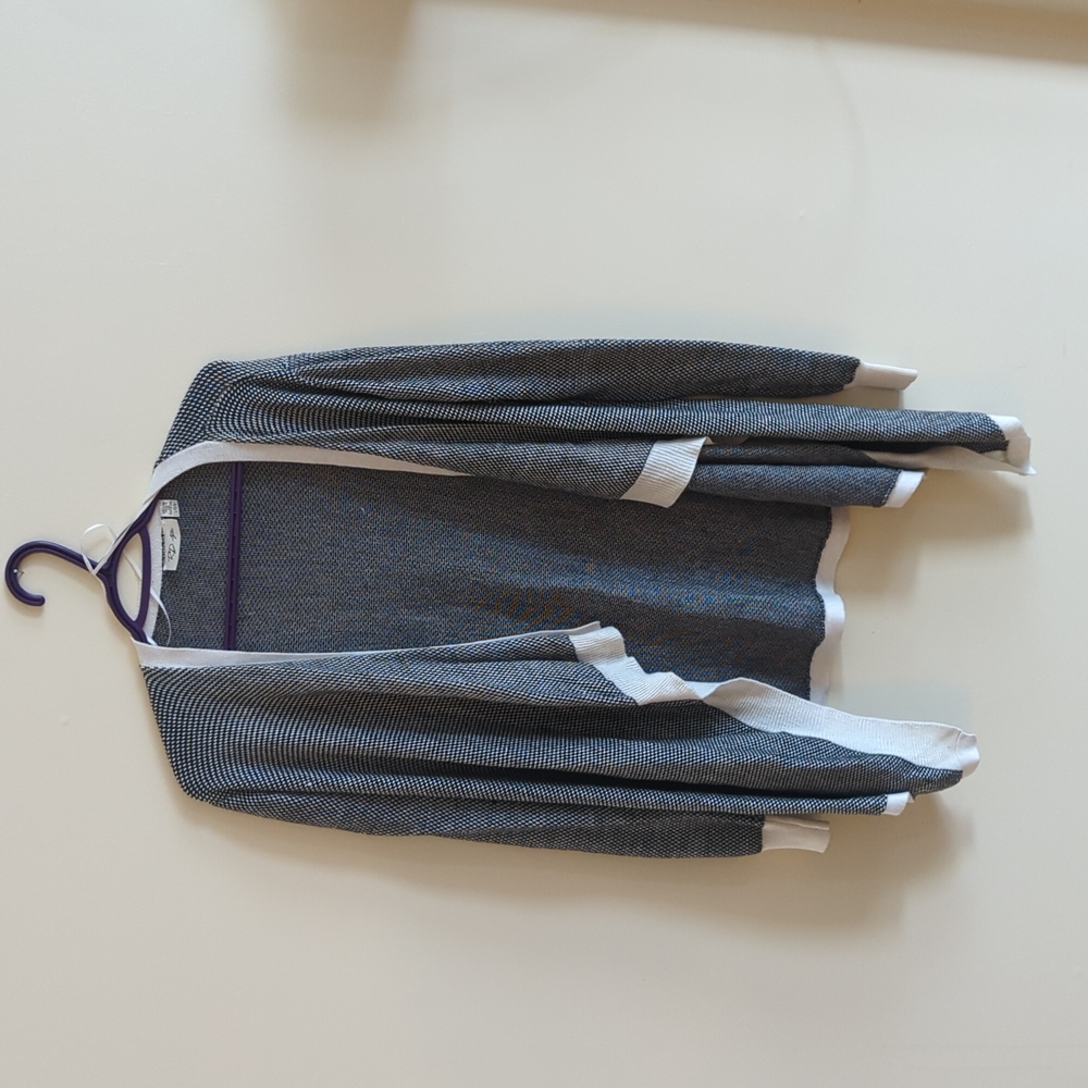 Cardigan - Picture 1 of 2